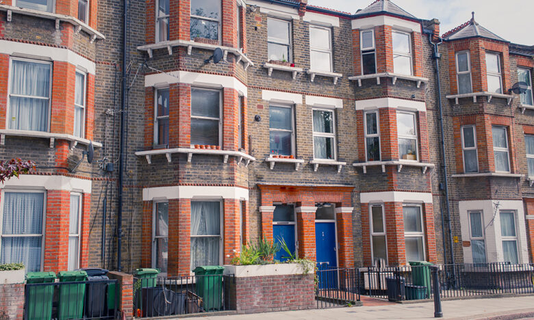 Feature image of How to Buy the Freehold of Flats With Other Tenants