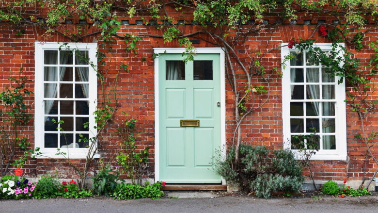 Feature image of How Does a Building Survey Help Buyers?