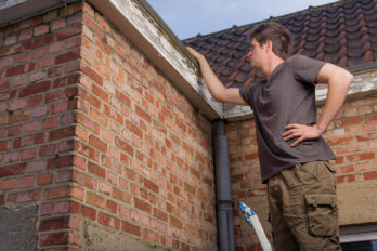 Feature image of post What to Do if You Need a Roof Survey